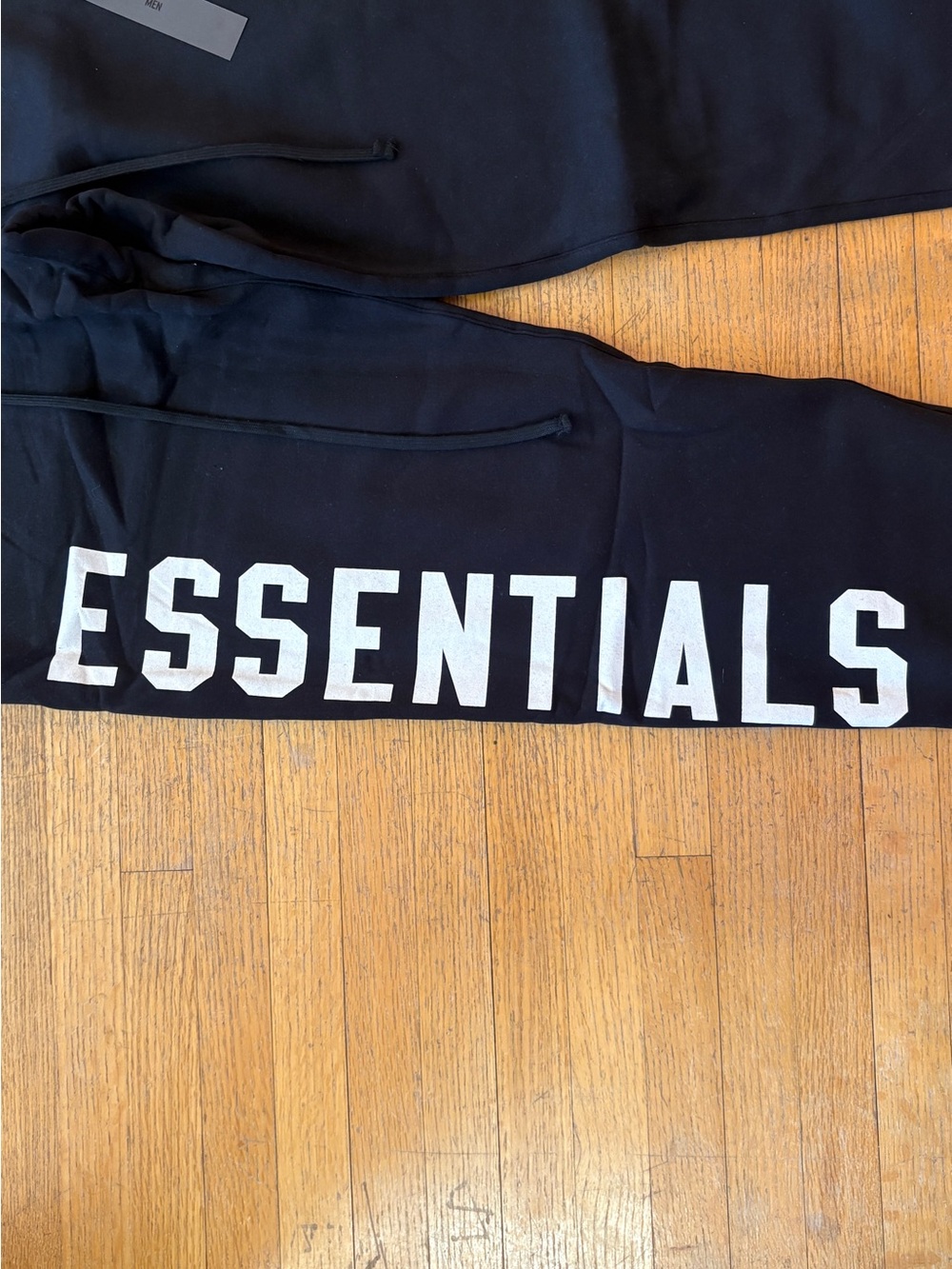 Essentials Sweatpants - Picture 5 of 7